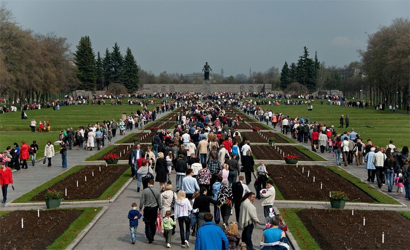 мемориальное кладбище в санкт петербурге