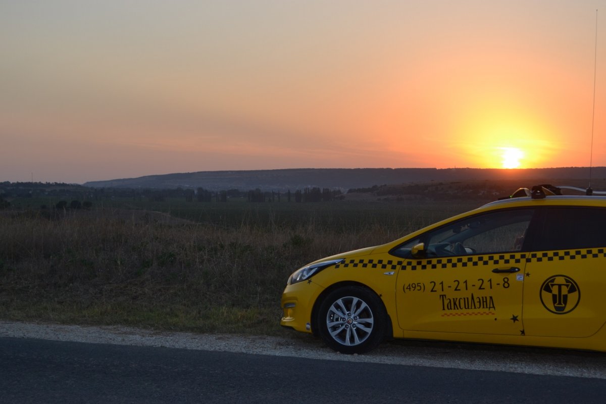 Такси стиль белокуриха. Значок такси. Такси фон. Такси новоселово. Шашка такси вектор.