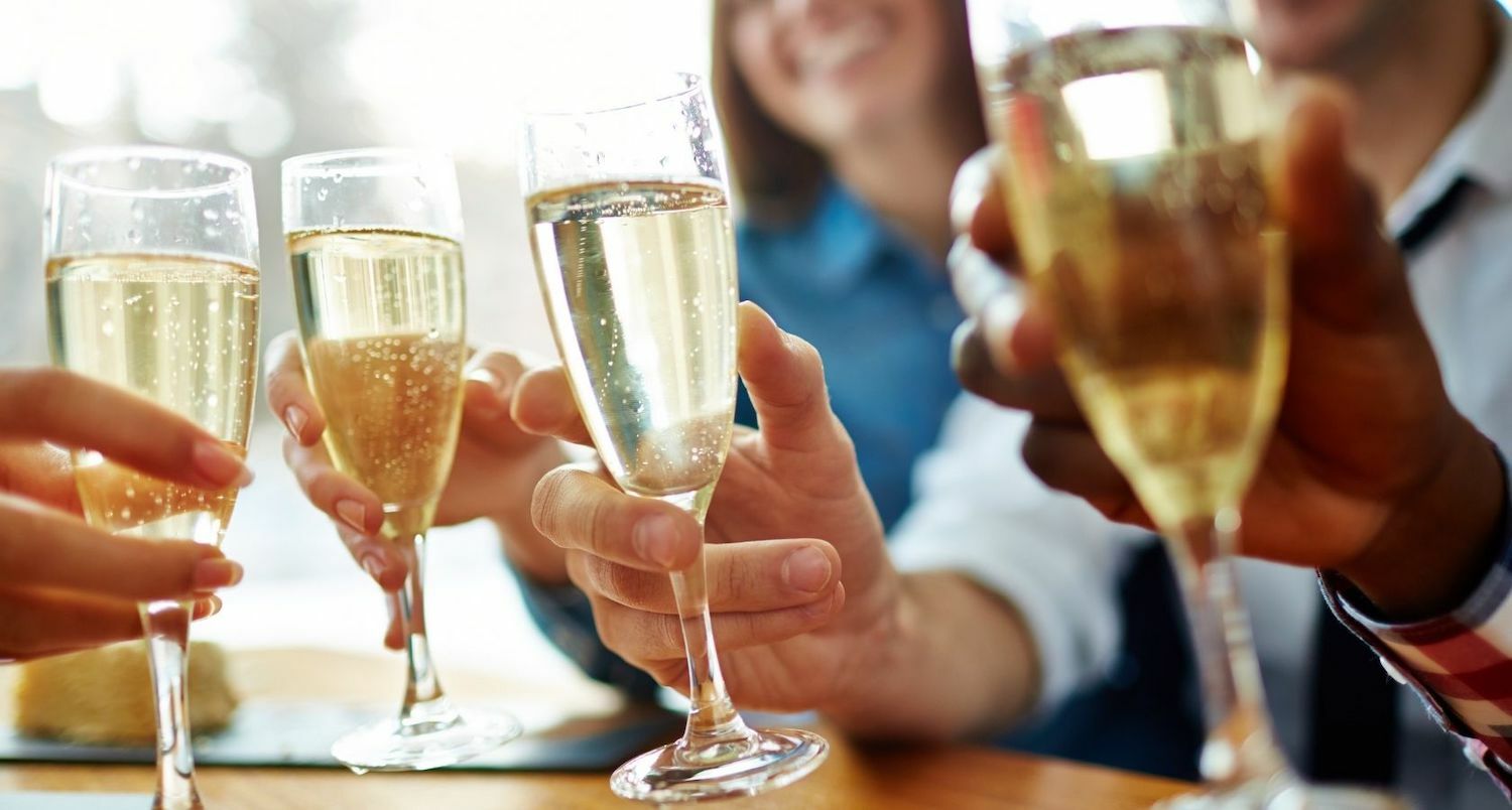 Sparkling wine tasting in Barcelona | Casamiga Events