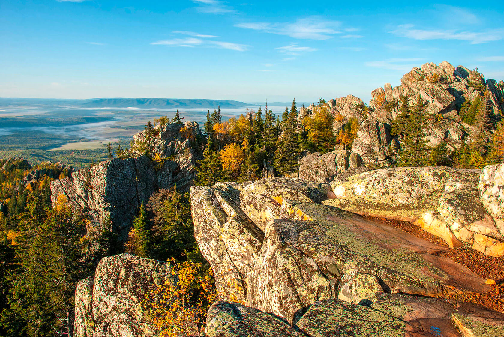 Хребет Ялангас