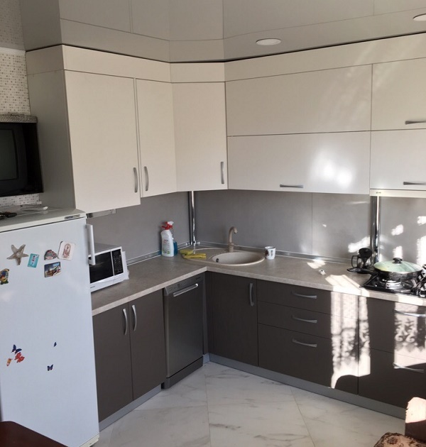 угловые кухни на заказ в бресте