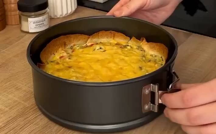 Приготовление тортильи с творогом и сыром в духовке: шаг 6