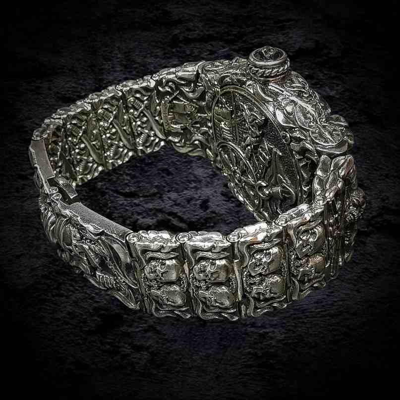 мужские серебряные часы, элитные дорогие часы, дорогие часы из серебра.