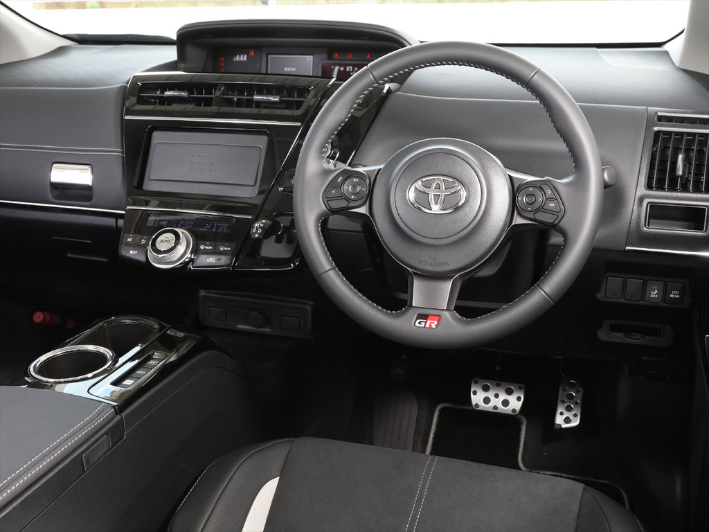 Toyota Prius A аукциона Японии