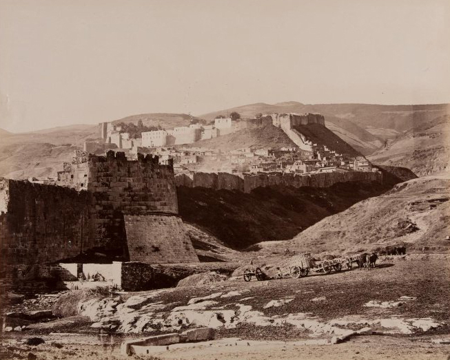 Византийская крепость на севере месопотамии. Крепость на Северском Донце. Дворец Ануширвана фото.