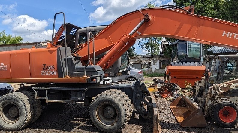 Ремонт гидравлики Hitachi 210W