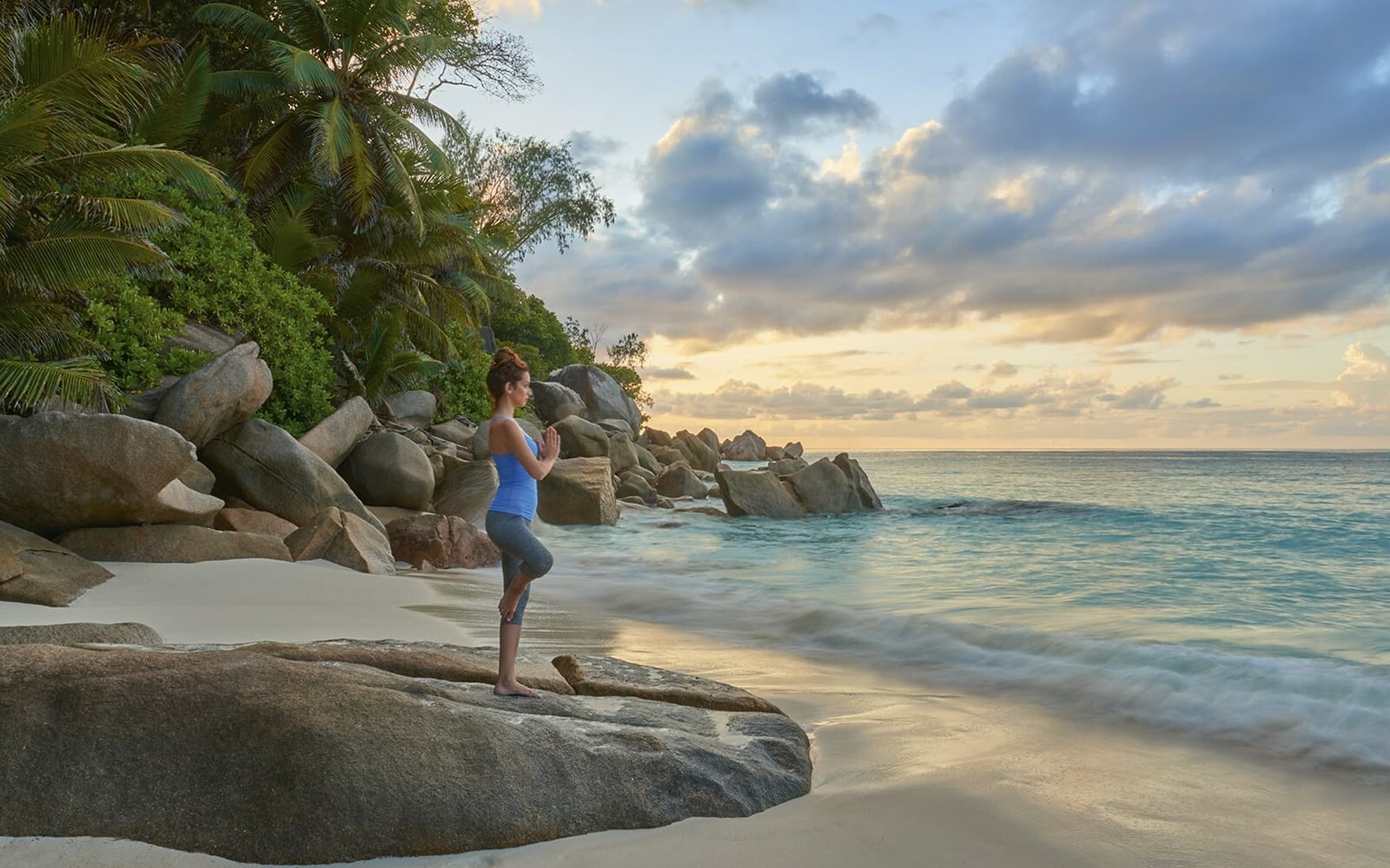 Constance lemuria seychelles. Остров Праслин Сейшельские острова. Констанция Лимурия Сейшелы. Констанс Лемурия. Остров Праслин отель Констанс Лемурия.