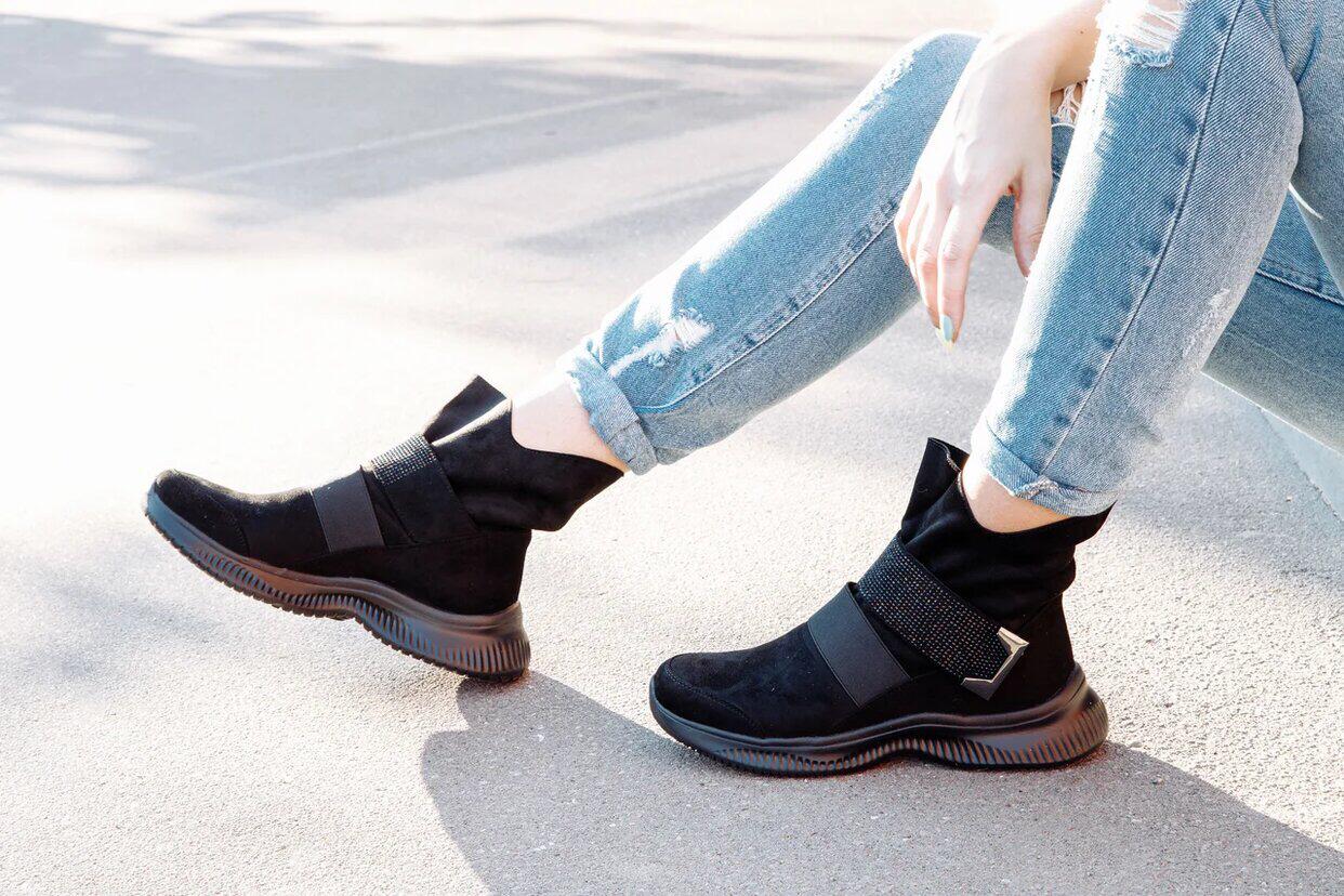 Ботинки тренды. Обувь на весну. Мужская обувь 2023 тренды. Мужские ботинки тренд 2023. L trendy ботинки.