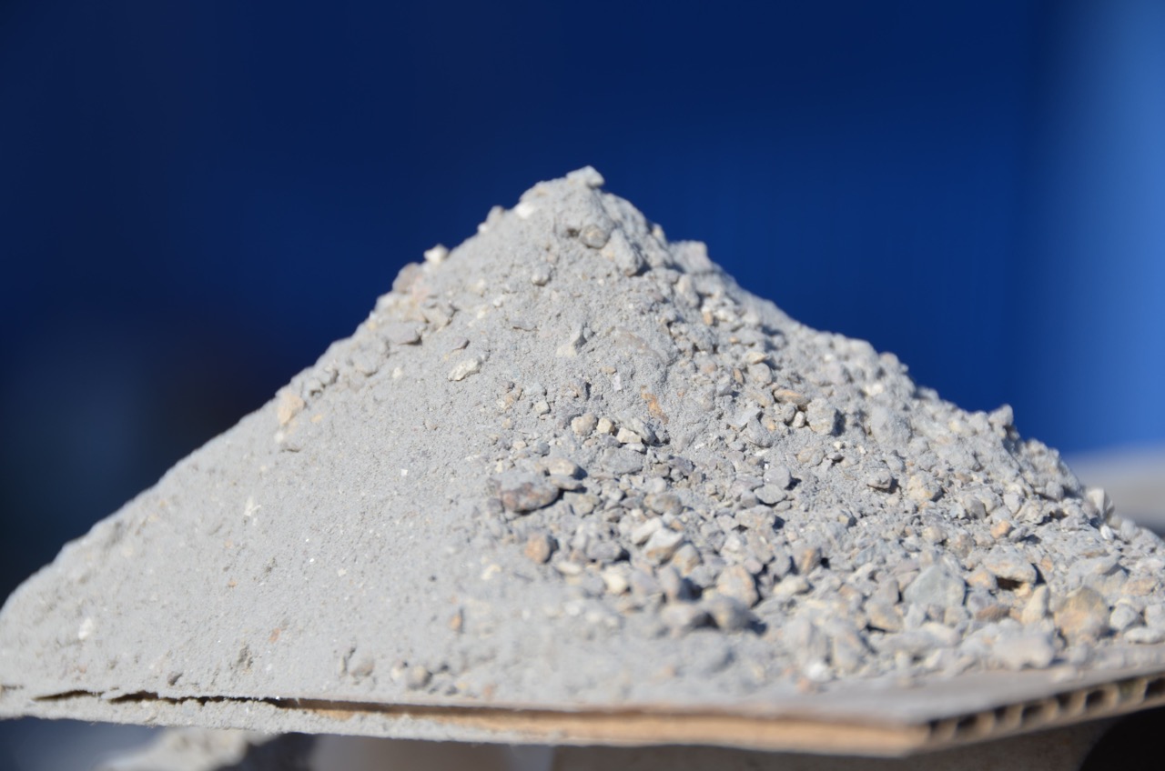 Огнеупорная бетонная смесь