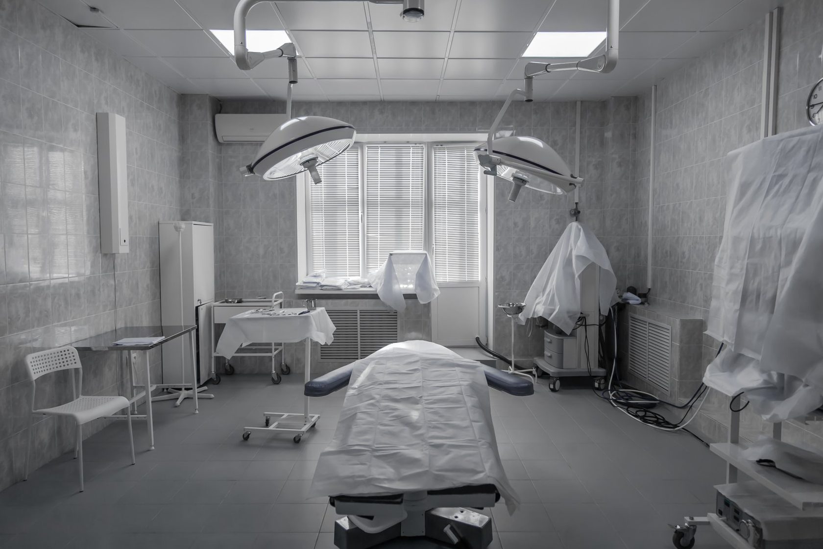 Репортаж из операционной. Проктологический центр иваново пушкина 32 сайт. Железнодорожная больница хирургия. Юхелф уфа. Центр хирургии иваново.