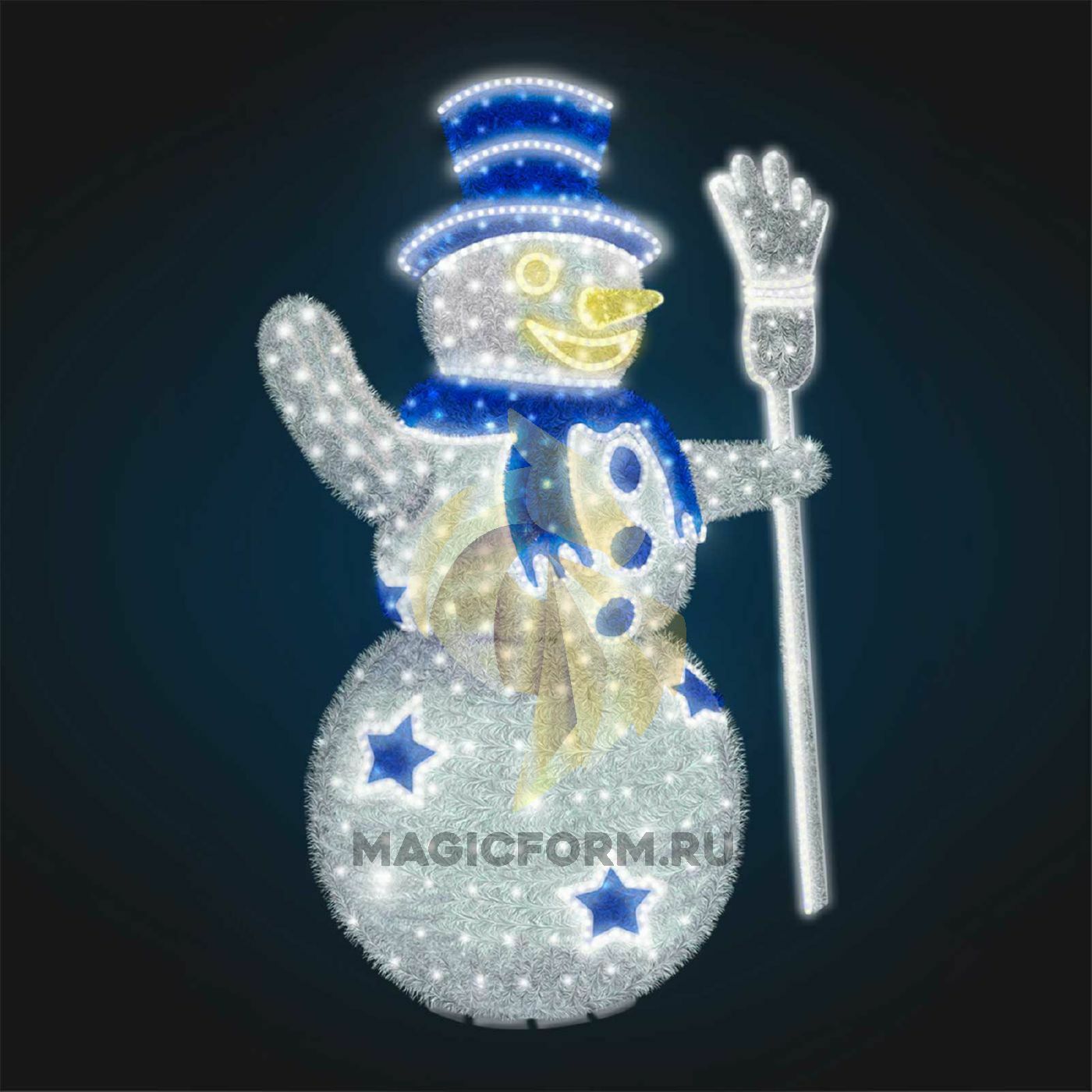 снеговик из проволоки светящийся своими руками. светящиеся фигуры новогодние. большие новогодние фигуры. снеговик из проволоки светящийся своими руками. уличные светящиеся фигуры к новому году.