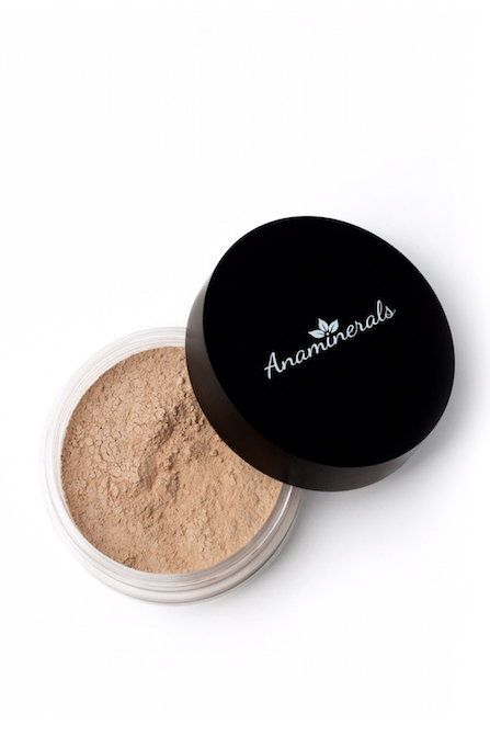 Зимняя женская куртка в цвете хаки. GATE31 — это минималистичный бренд верхней одежды из Санкт–Петербурга