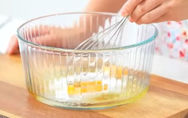 Приготовление японских панкейков Дораяки с начинкой: шаг 1