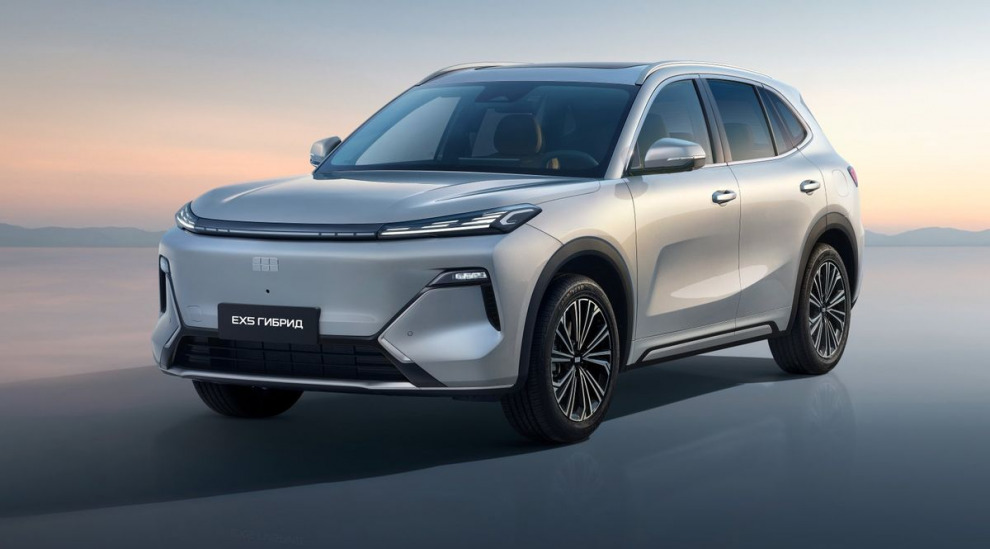 Линейка Geely EX5 пополнилась новой гибридной версией EM-R