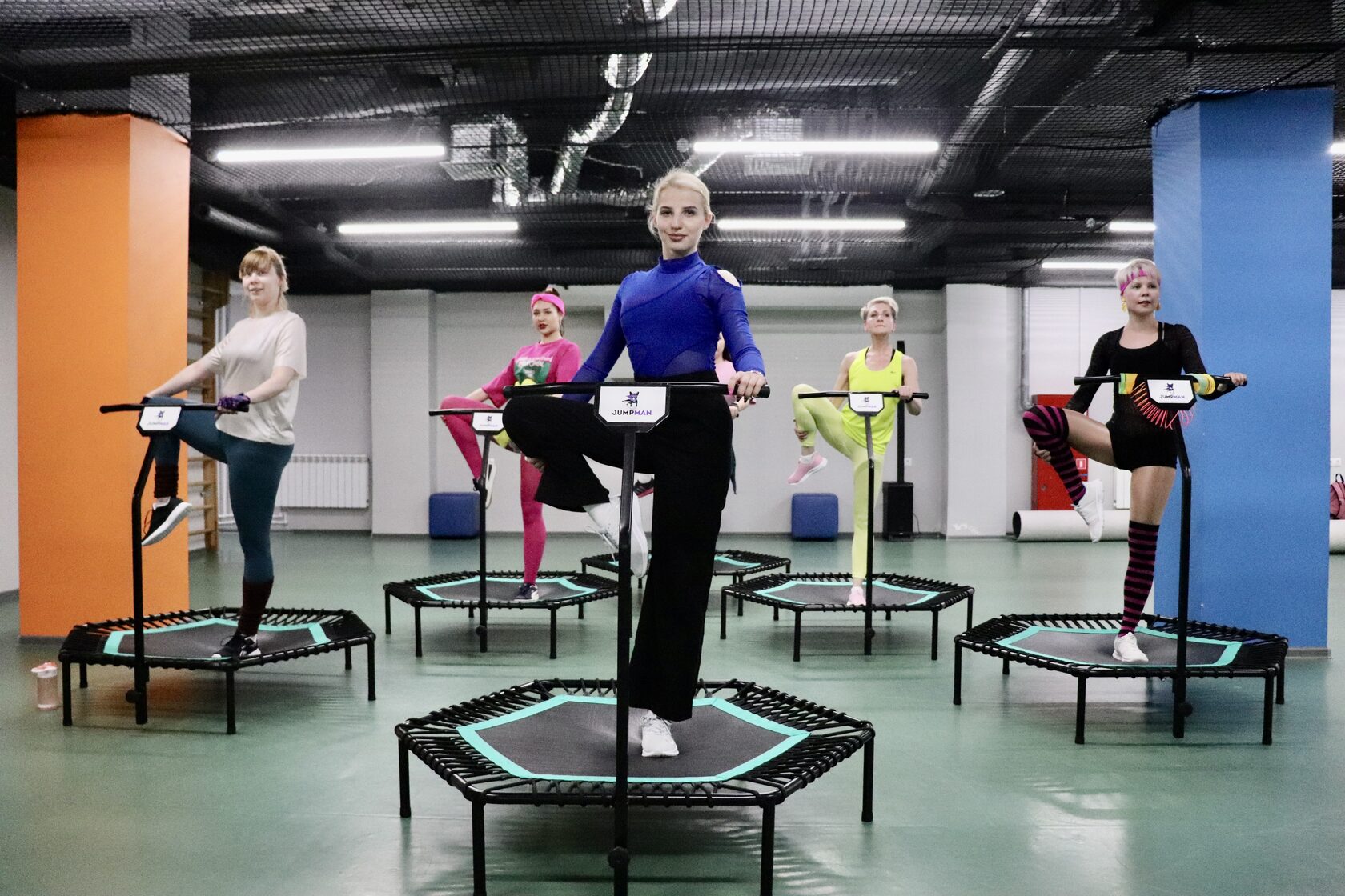 Джампинг фитнес на батутах