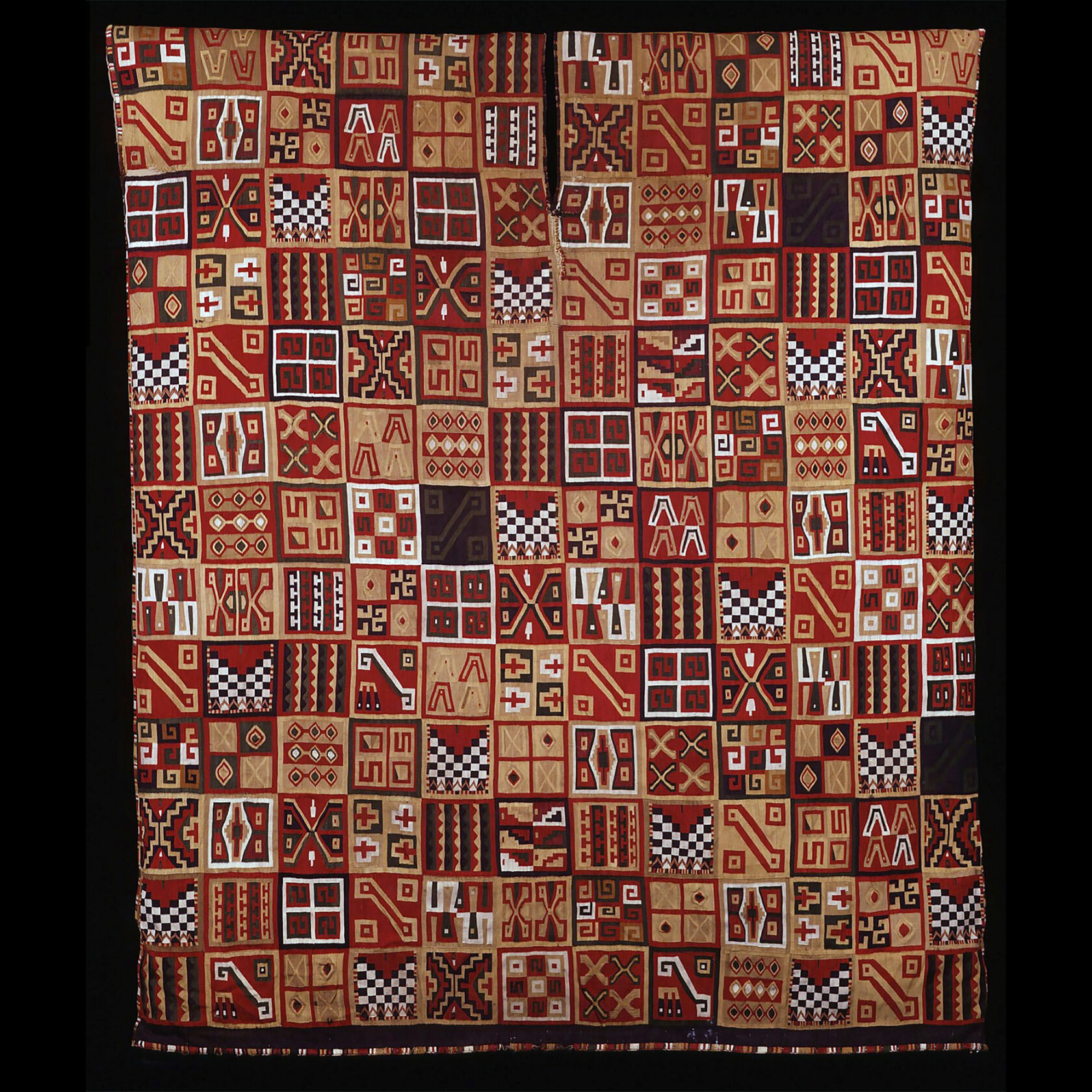 Туника всех токапу. Инки, 1450-1540 гг. н.э. Коллекция Dumbarton Oaks, Washington.