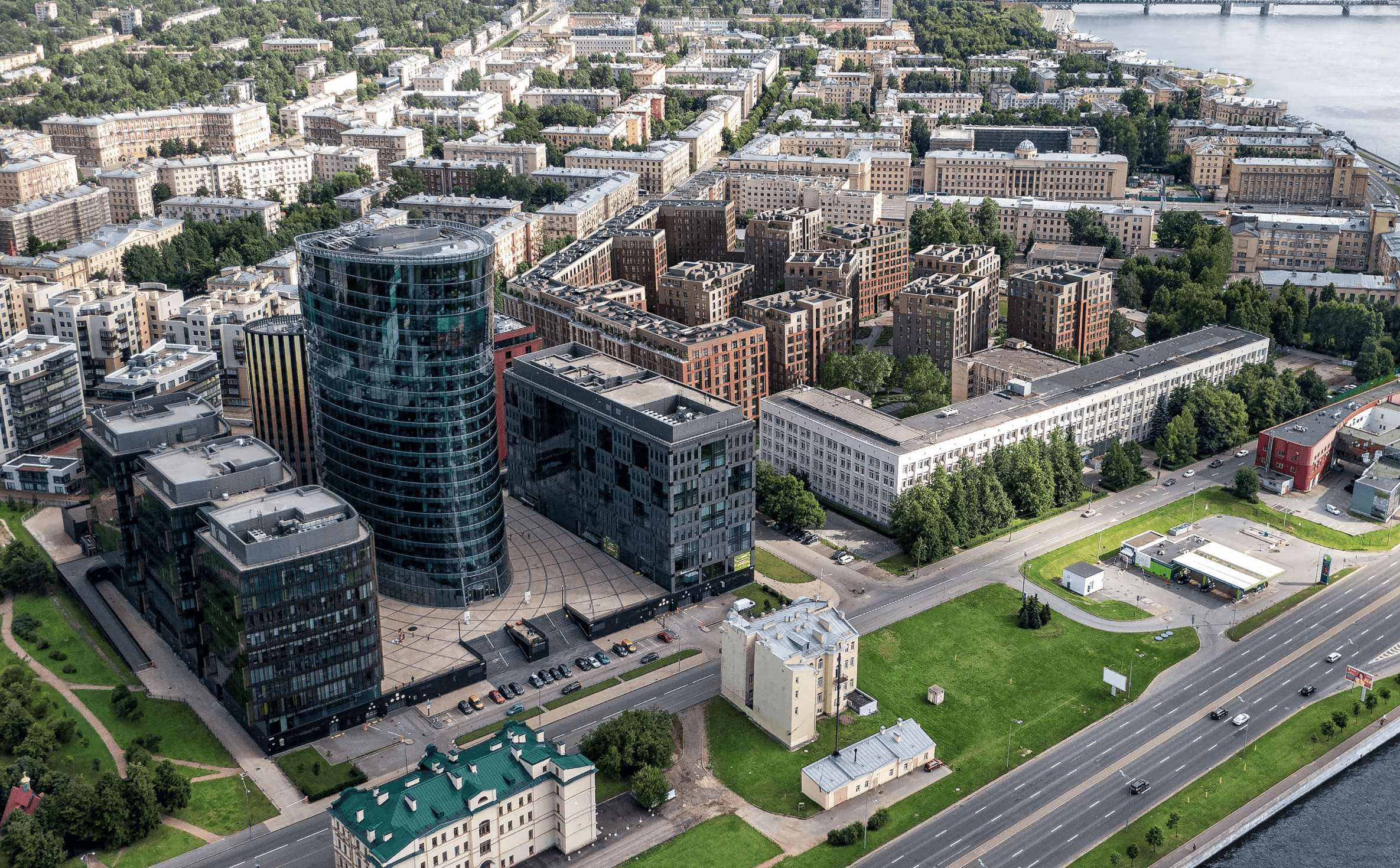 банк санкт петербург на малоохтинском 64