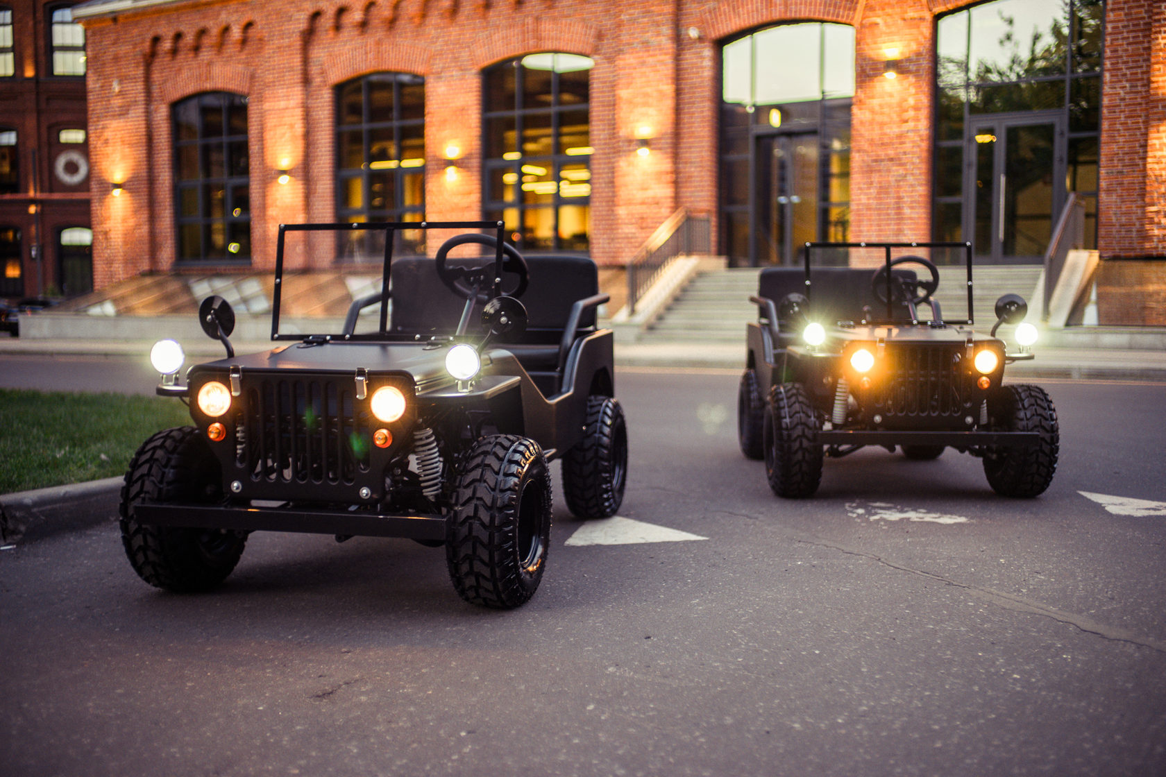 Электромобиль Jeep Willys