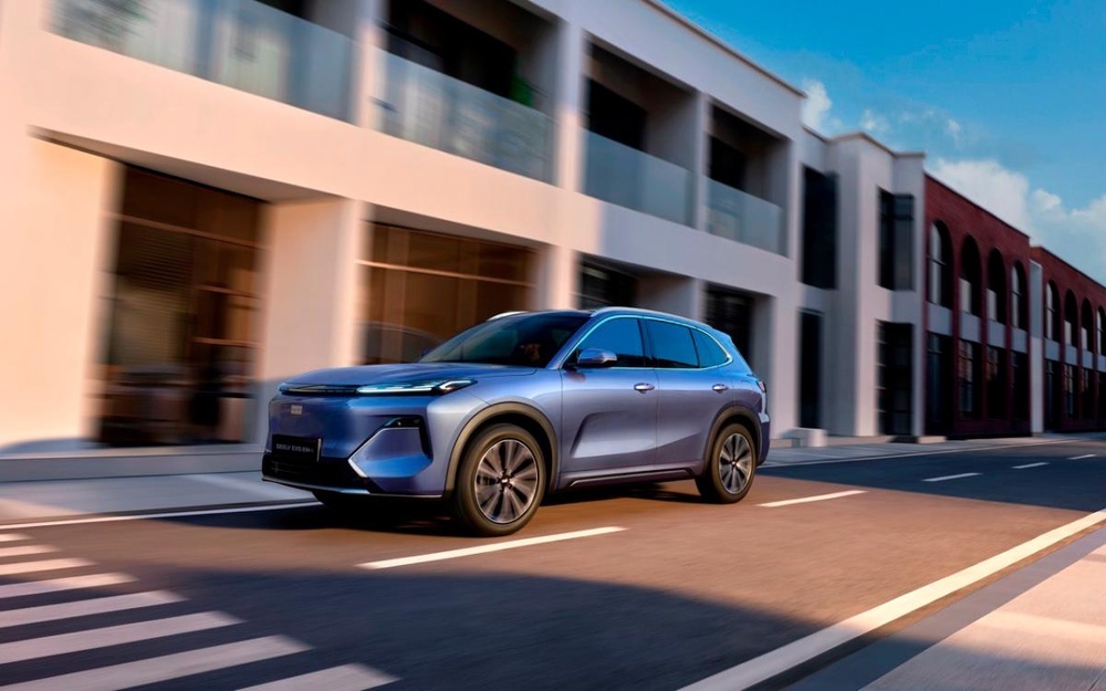 Гибрид Geely EX5 EM-i