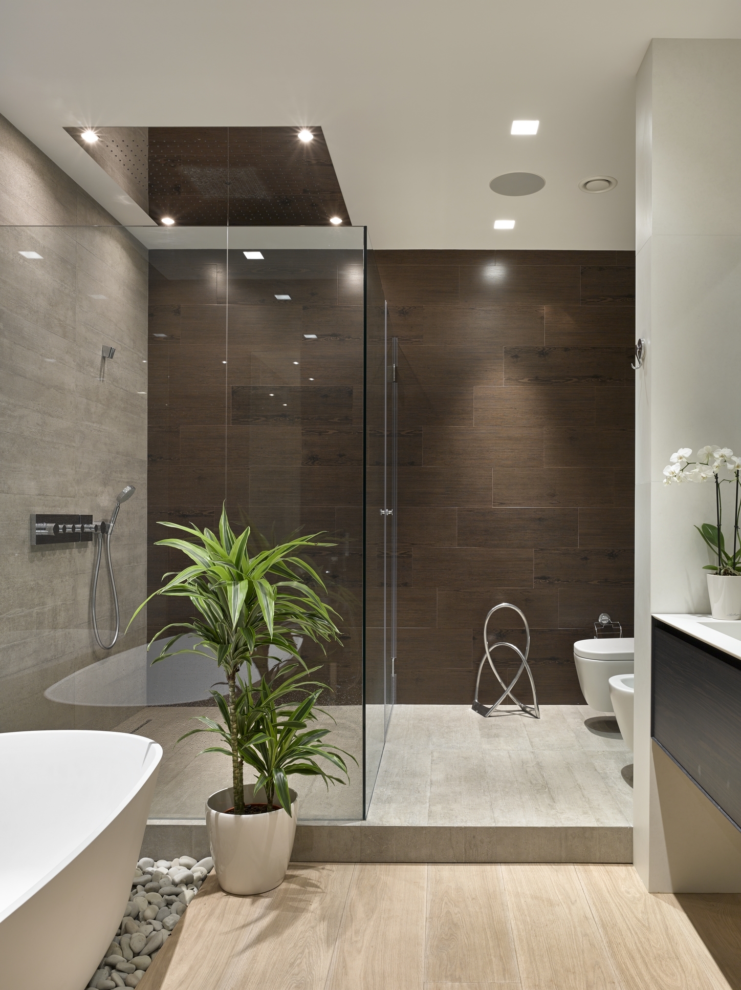 Интерьер душевых комнат фото. Современная ванная. Стильные Ванные комнаты. Ванная в современном стиле. Дизайнерская ванная комната.