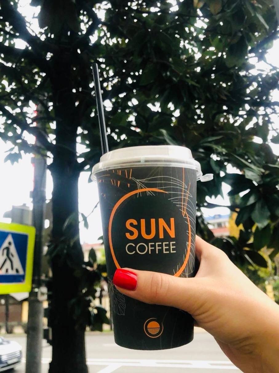 Меню и зона выдачи