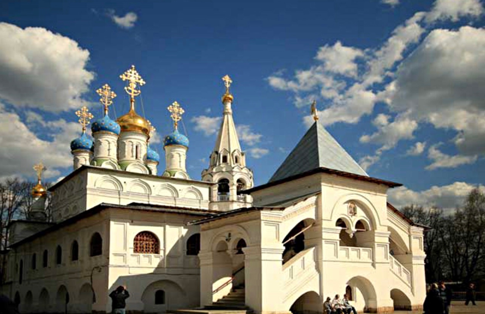 Храм благовещения пресвятой богородицы. Павловская Слобода храм Благовещения. Павловская Слобода Истринский район храм Благовещения. Церковь Благовещения Пресвятой Богородицы в Павловской Слободе. Храм Благовещения Пресвятой Богородицы Истра.