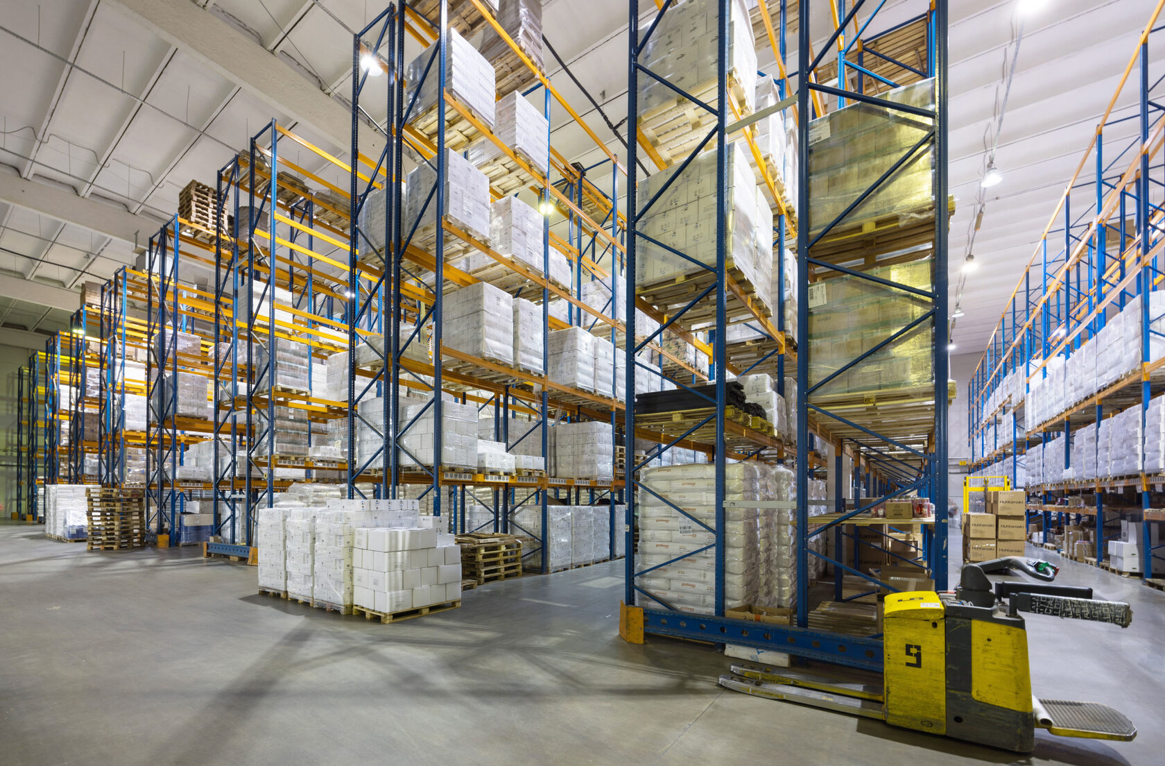 Склады под хранение — ТСК «Калининская База»