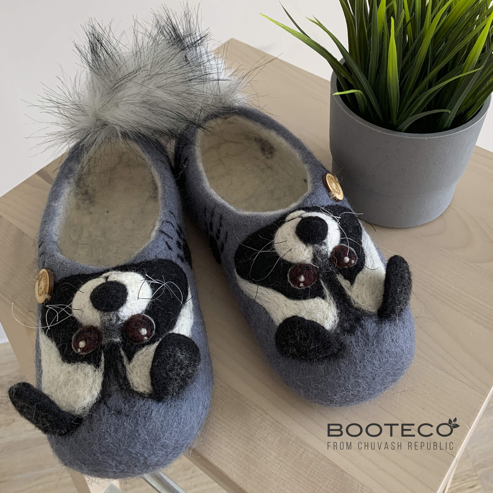 Ll bean 2025 racoon slippers