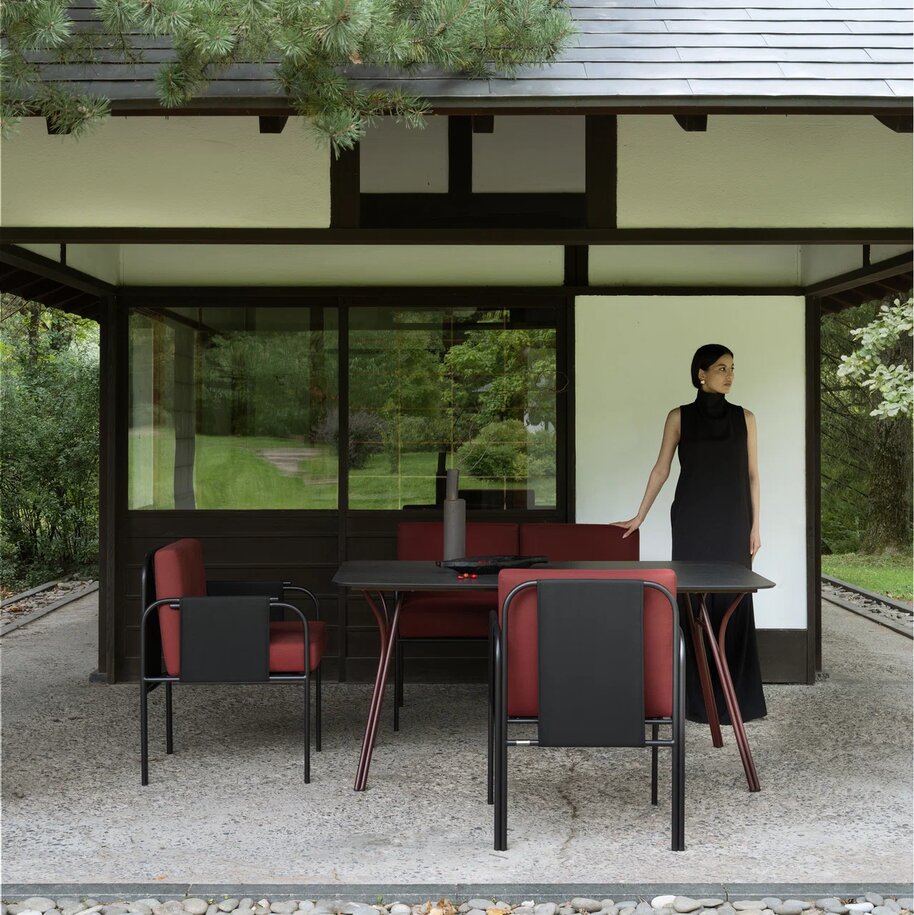 Обеденный сет Kyoto; обеденные кресла Nara, дизайн — Максим Татаринцев