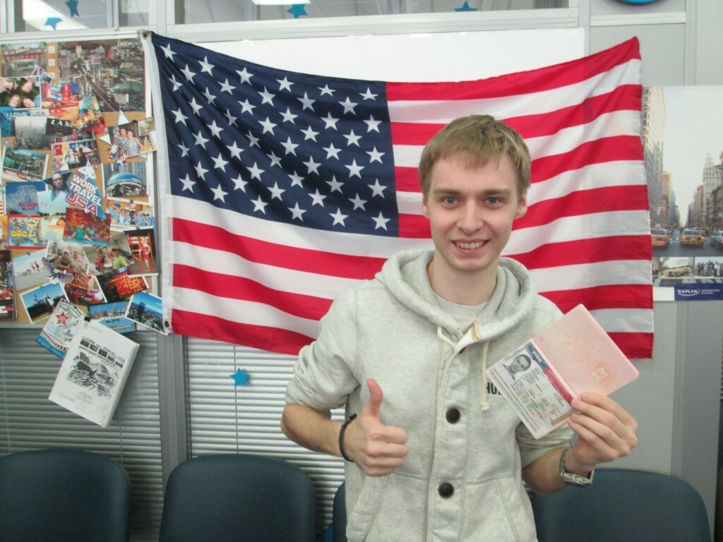 Виза в сша. Русские в Америке. Фото на визу США. Виза в США для россиян.