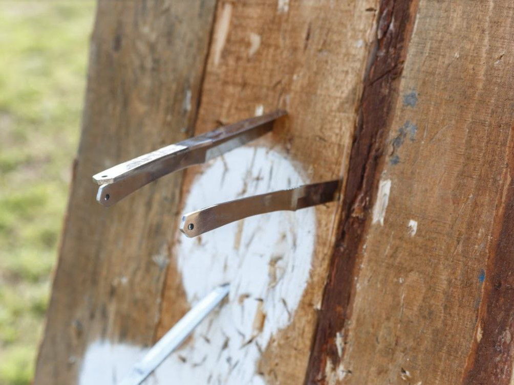 фото нанесения макияжа на лицо девушки 