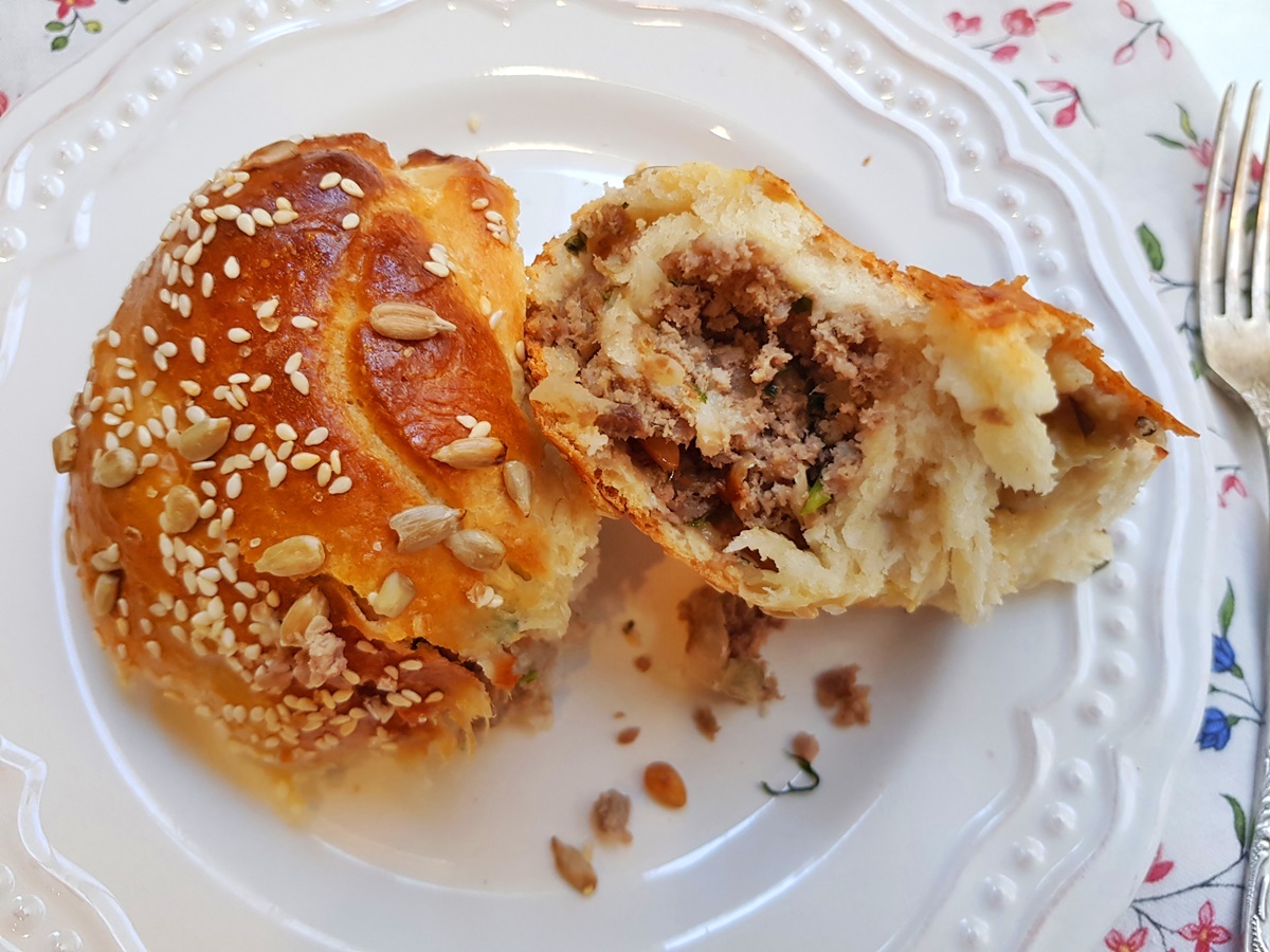 Булочка с мясом (хала). Пошаговый рецепт с фото. Вкусный Израиль.