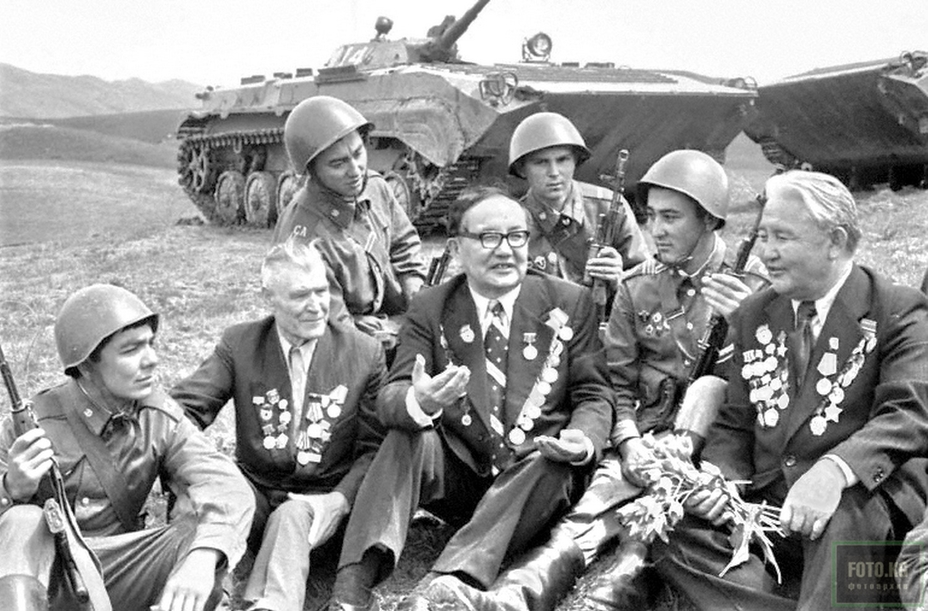 Фото ветеранов вов 1941 1945 черно белые