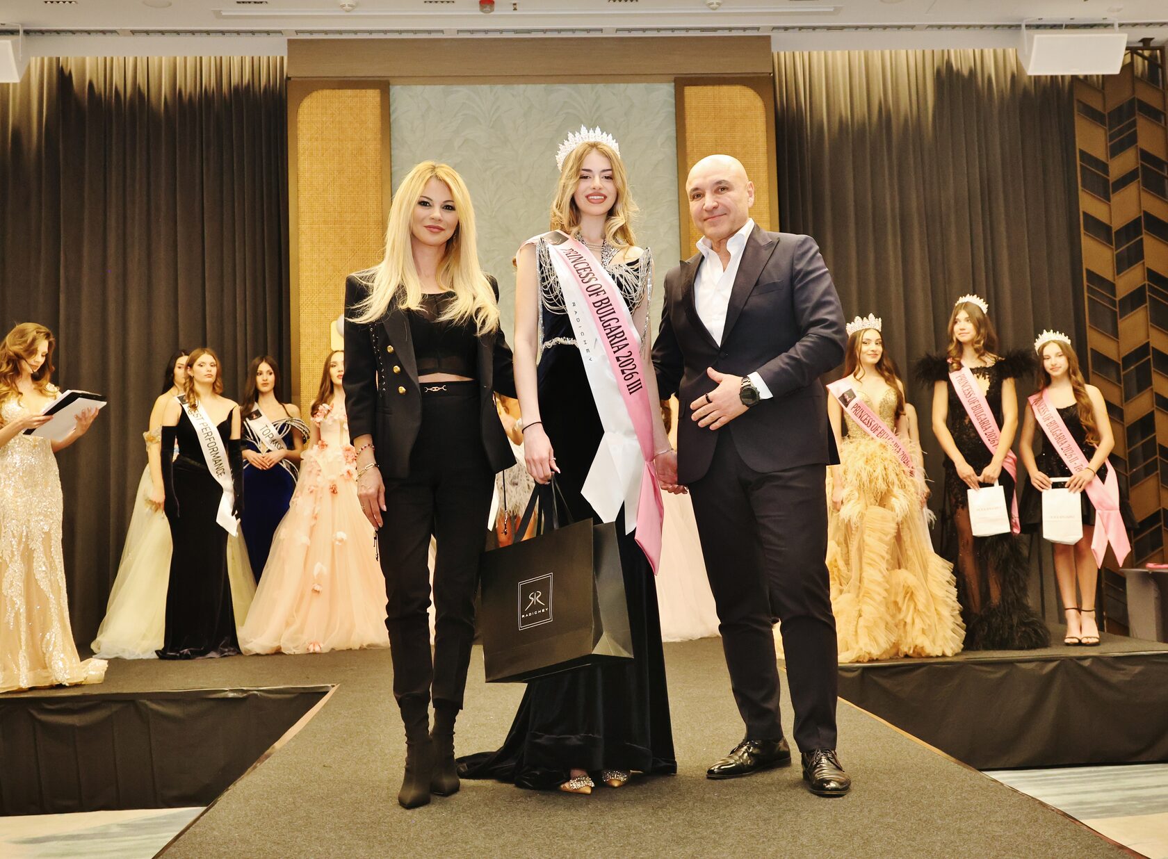 Премиера на национален конкурс 