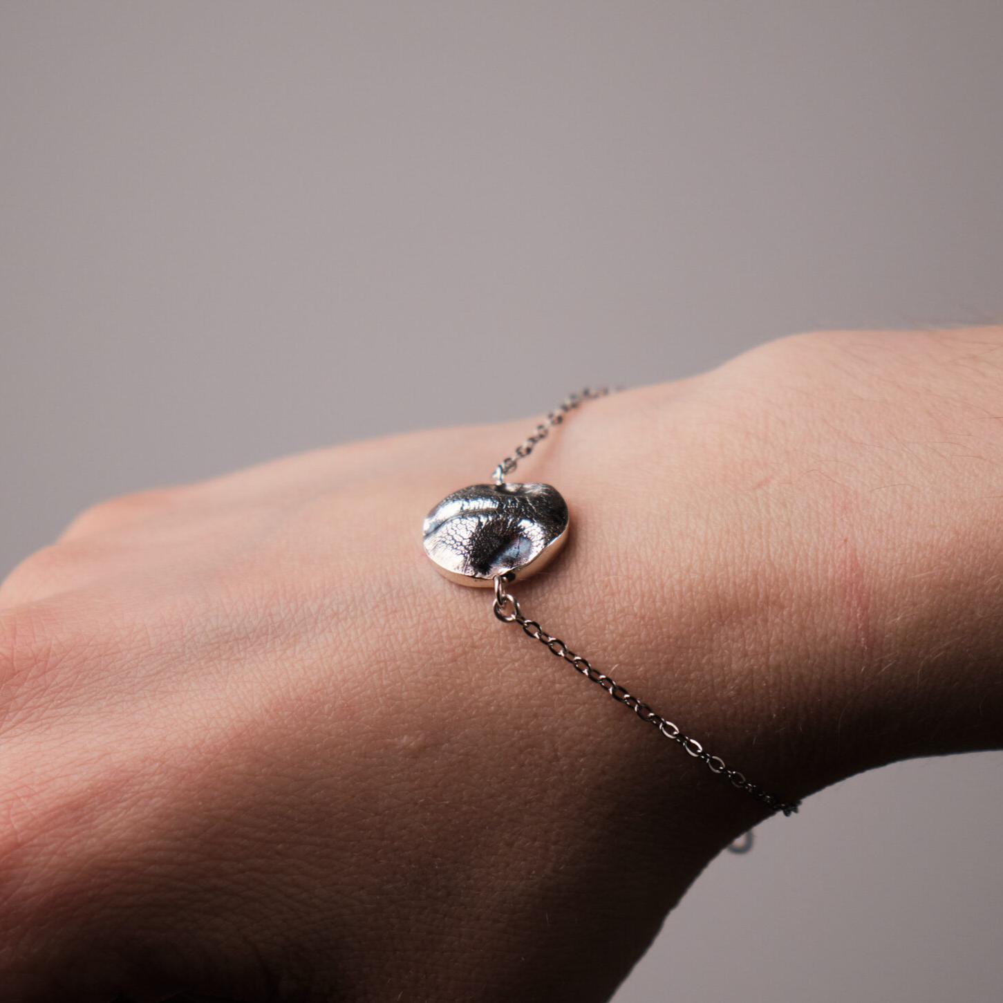 Браслет с отпечатком носа собаки