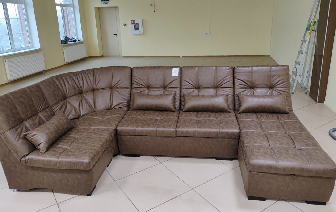 Диваны и мягкая мебель / Купить в Калининграде