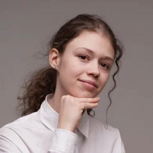 Хитрова Софья, стобалльница ЕГЭбурга