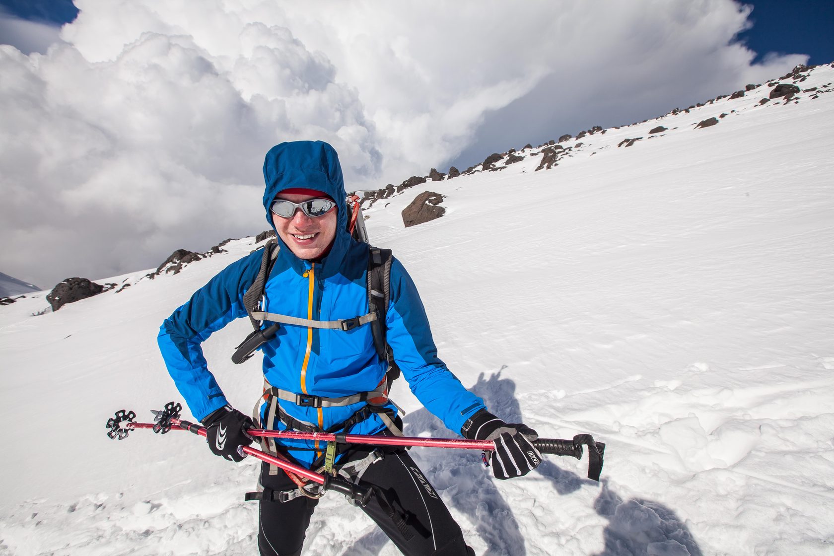 эльбрус рингтоны. восхождение на эльбрус. полеты на параплане эльбрус. эльбрус азау летом. станция мир эльбрус.