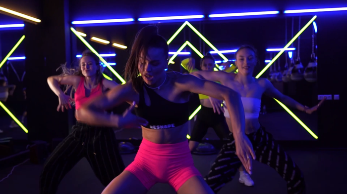 RESHAPE: Пилатес, растяжка и фитнес для девушек - Москва