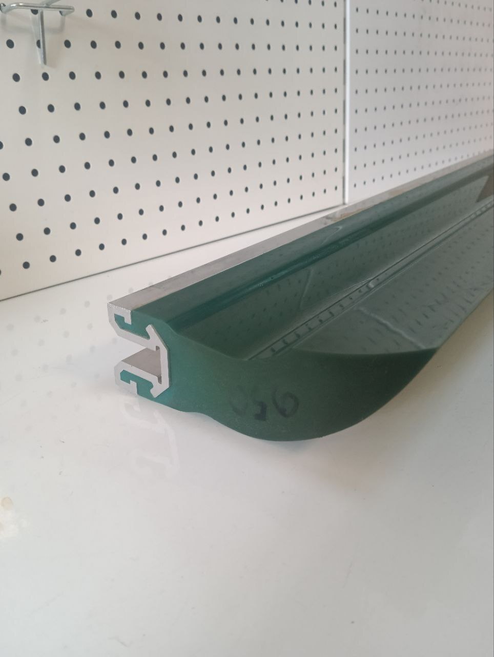 Установка скребкового очистителя