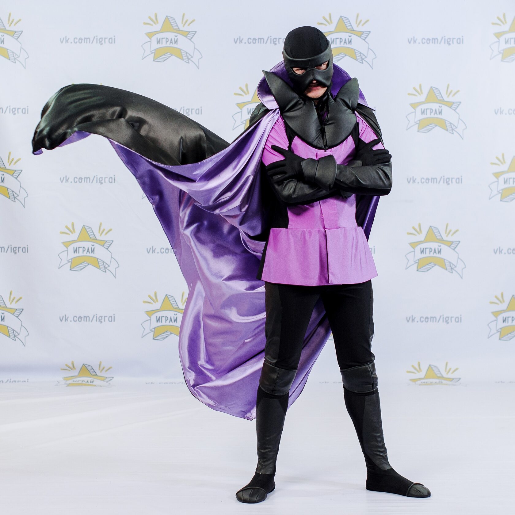 габриэль агрест бражник. костюм бражника. бражник леди баг и супер кот. леди баш и супер кот бражник. костюм бражника.