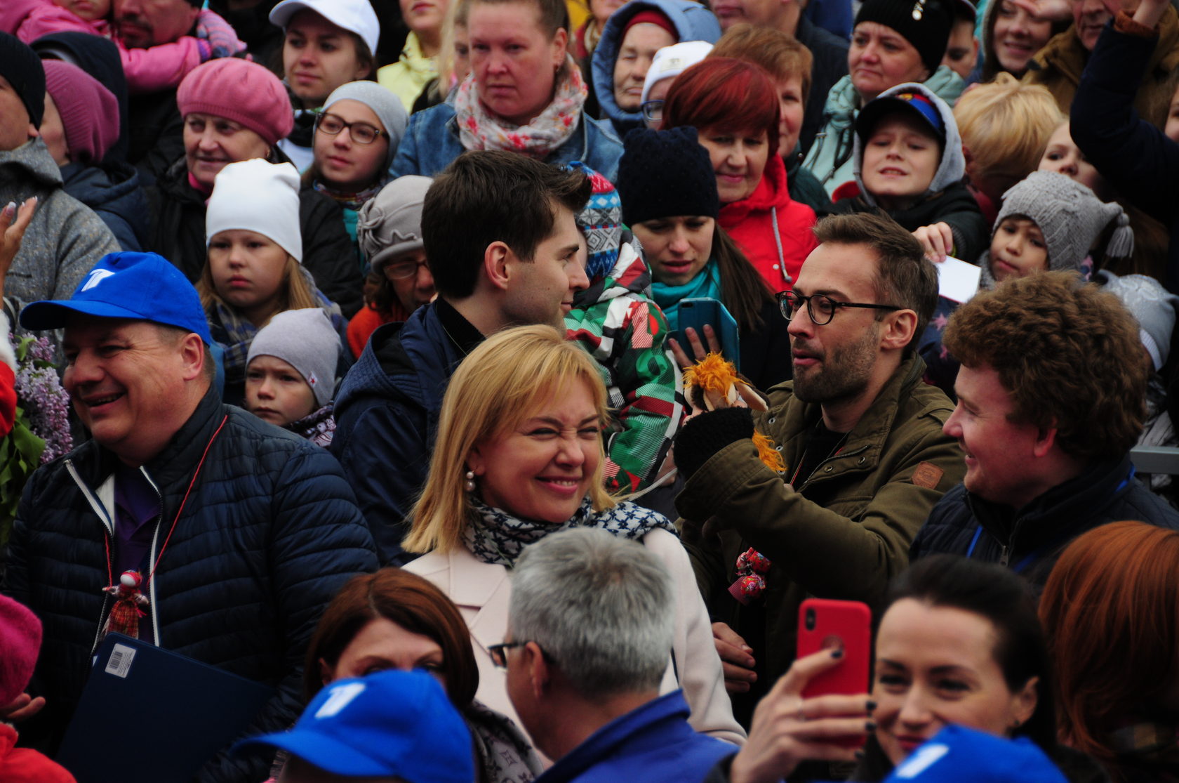 Новости первого канала 6. Благотворительная акция первого канала. Благотворительная акция на первом канале. Акция на первом канале. Фото акции на первом канале сегодня.