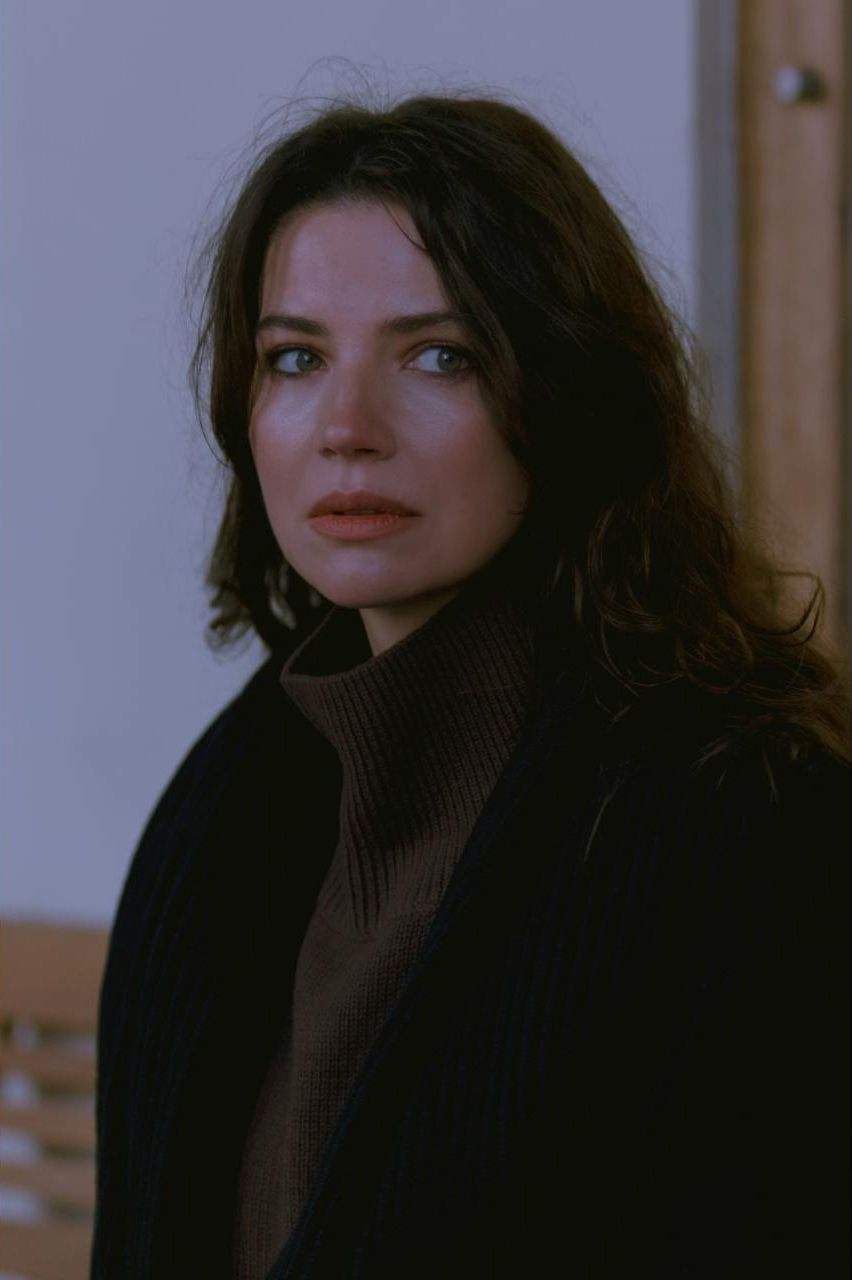 Qiz ayollar bilan jinsiy aloqada boladi Erkaklar hojatxonasida porno ayol