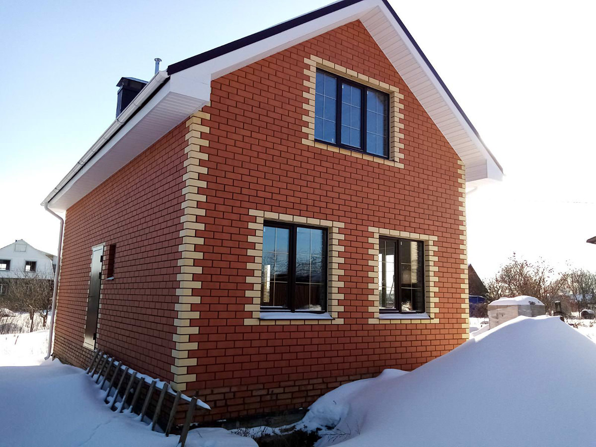 Двухэтажный дом из керамзито-бетонного блока