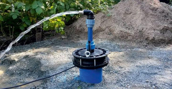Летний вывод воды на участке после обустройства скважины