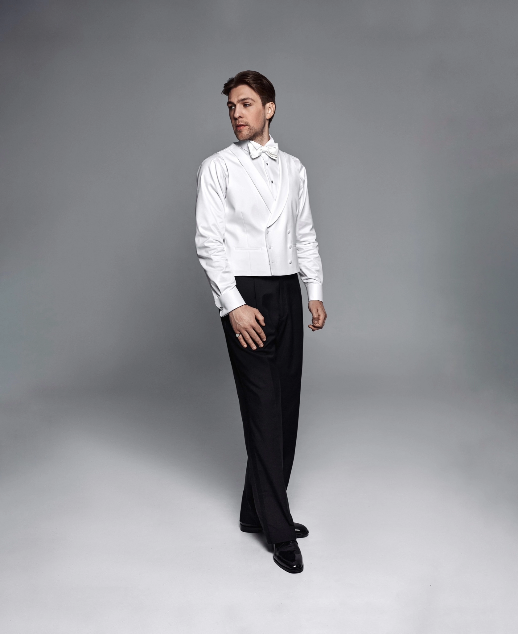 Ведущий публичных мероприятий Никита Анисимов