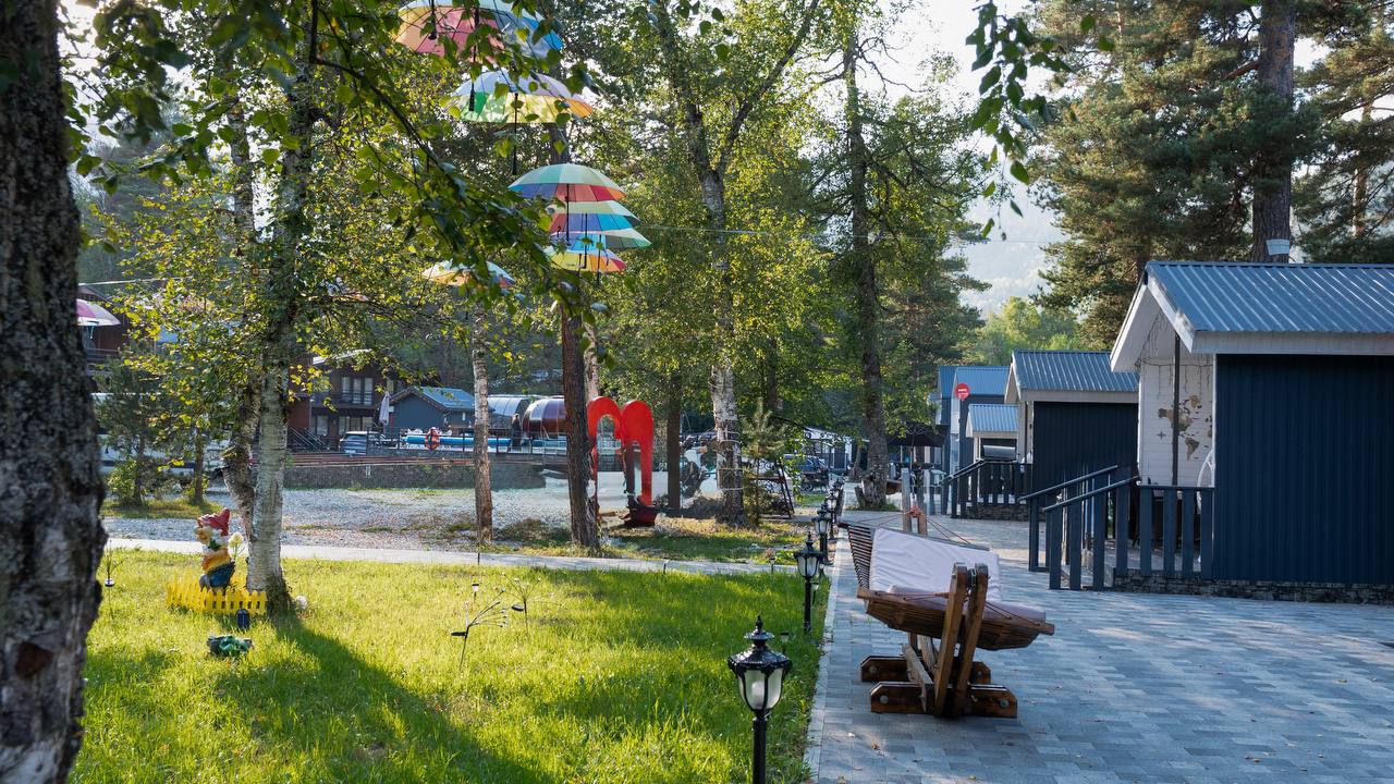 Территория отеля KayaSity в Архызе