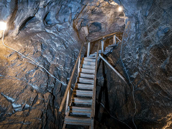 Семейный лагерь - экскурсия в тавдинские пещеры