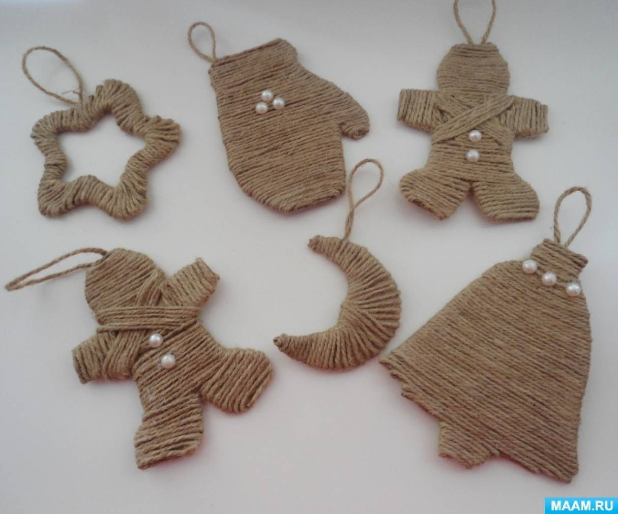 Елочные игрушки из шпагата