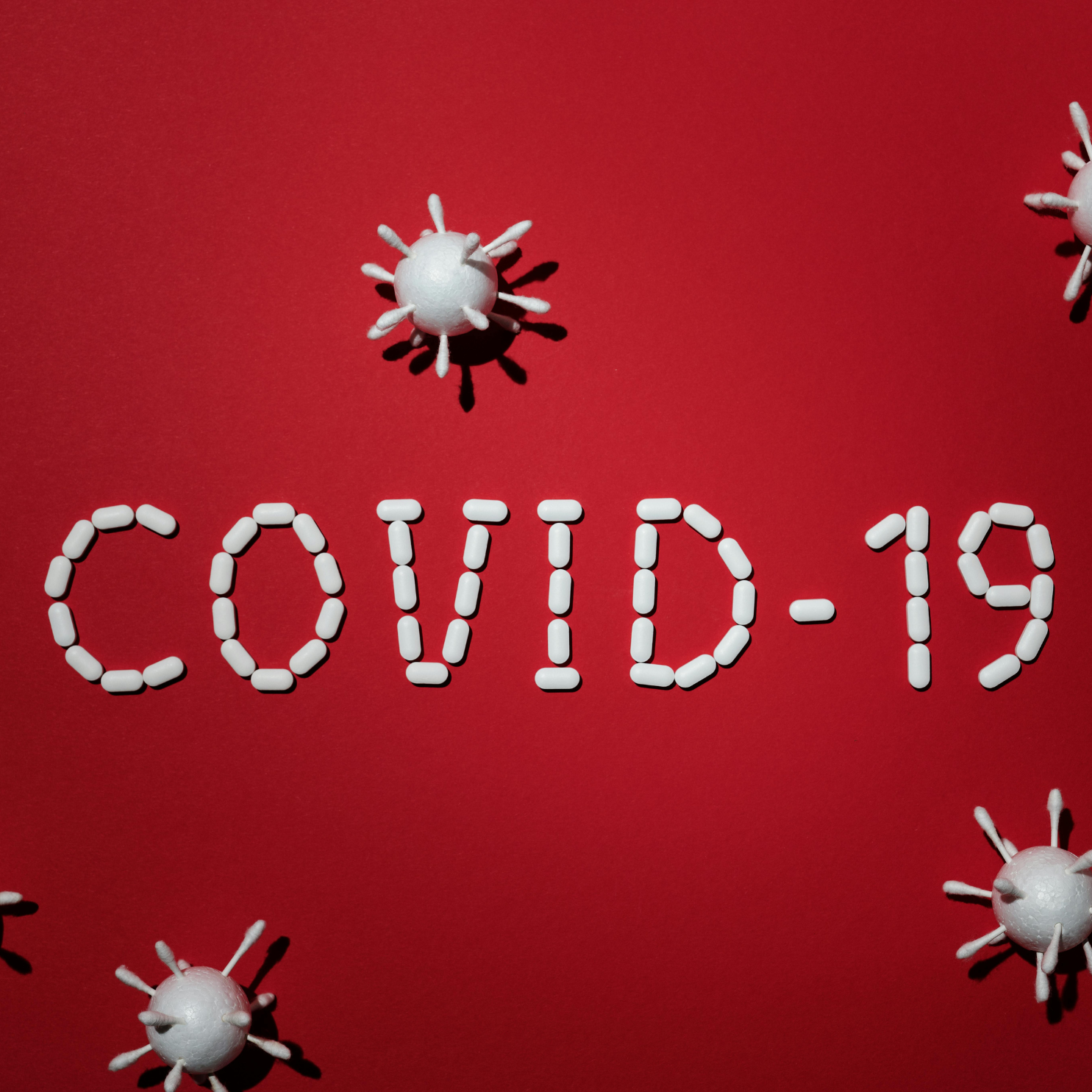 В Україні зросла смертність від COVID-19, може бути оголошено карантин по областях